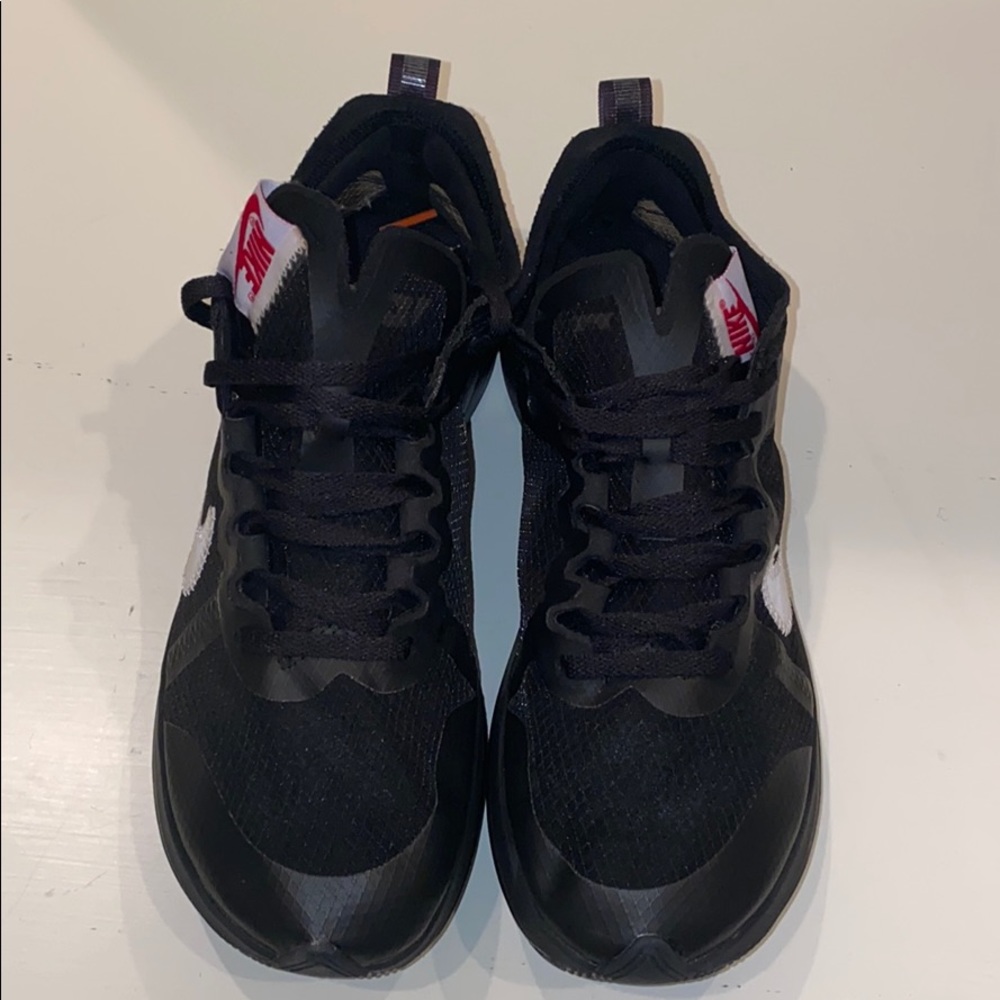 Nike off-white foam